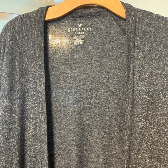 AE Cardigan - Picture 3 of 4